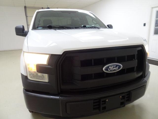 Ford F-150 2WD Reg Cab 141" XLT 2015