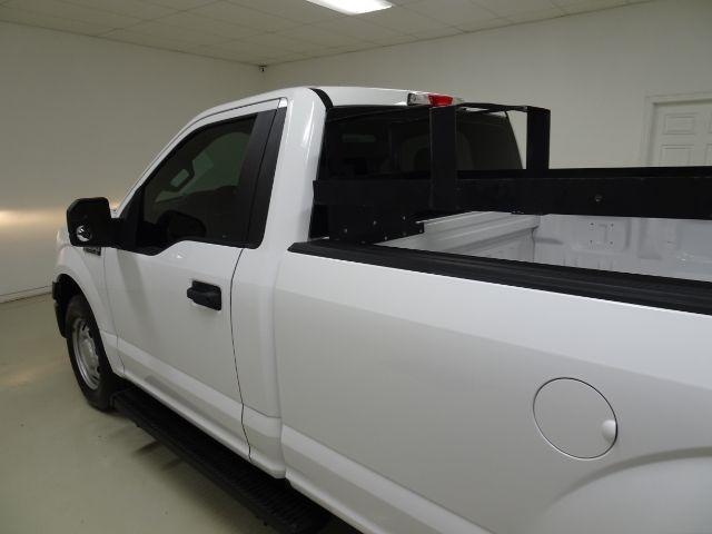 Ford F-150 2WD Reg Cab 141" XLT 2015