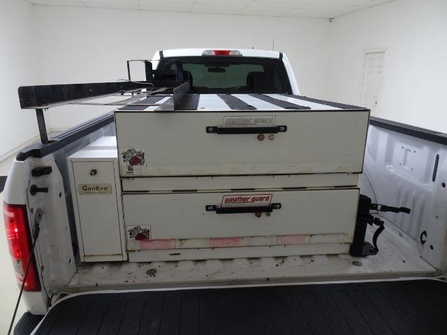 Ford F-150 2WD Reg Cab 141" XLT 2015