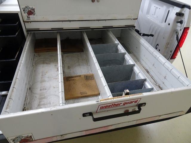 Ford F-150 2WD Reg Cab 141" XLT 2015