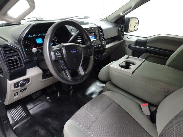 Ford F-150 2WD Reg Cab 141" XLT 2015