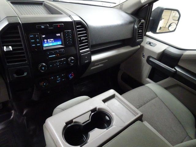 Ford F-150 2WD Reg Cab 141" XLT 2015