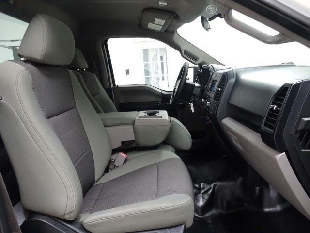 Ford F-150 2WD Reg Cab 141" XLT 2015