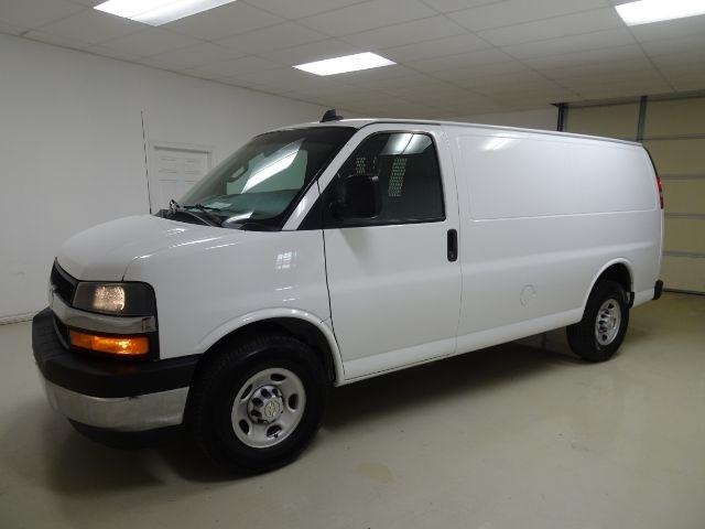 Chevrolet Express Cargo Van RWD 2500 135" 2021