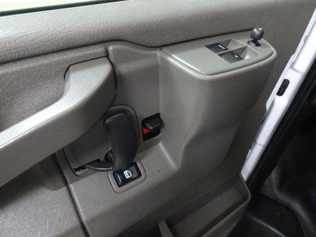 Chevrolet Express Cargo Van RWD 2500 135" 2021