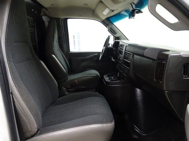 Chevrolet Express Cargo Van RWD 2500 135" 2021