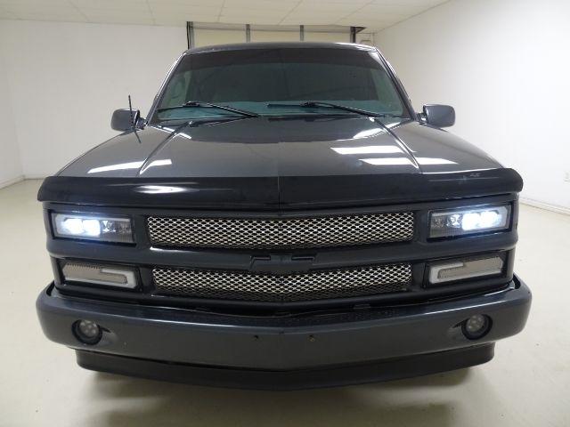 Chevrolet Tahoe 2dr 1999