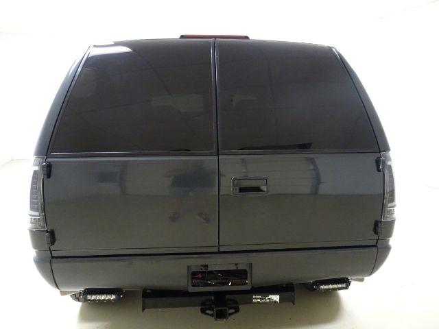 Chevrolet Tahoe 2dr 1999
