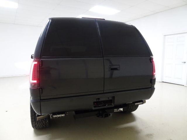 Chevrolet Tahoe 2dr 1999