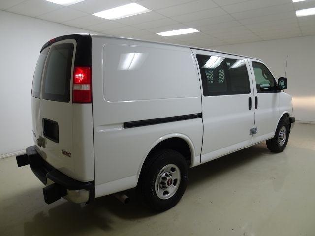 GMC Savana Cargo Van RWD 2500 135" 2021