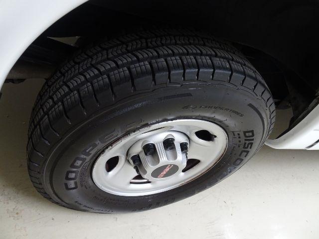 GMC Savana Cargo Van RWD 2500 135" 2021