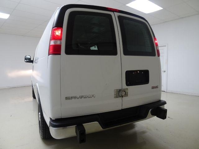 GMC Savana Cargo Van RWD 2500 135" 2021