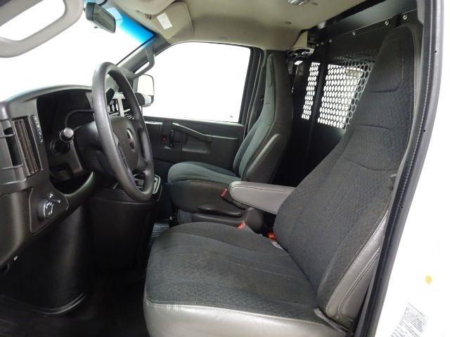 GMC Savana Cargo Van RWD 2500 135" 2021