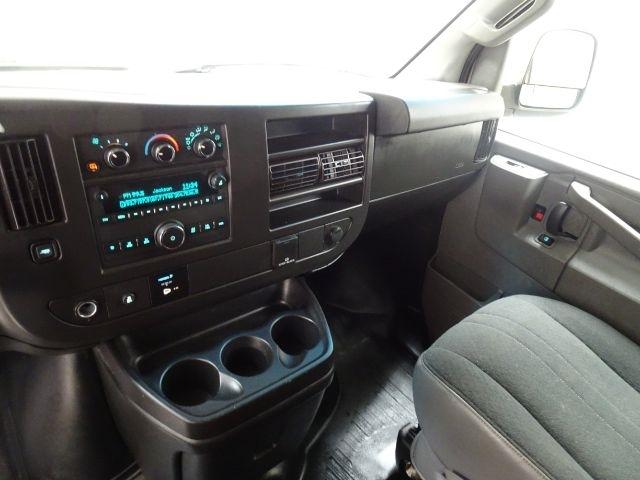 GMC Savana Cargo Van RWD 2500 135" 2021