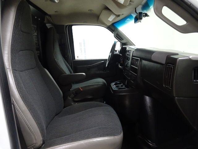 GMC Savana Cargo Van RWD 2500 135" 2021