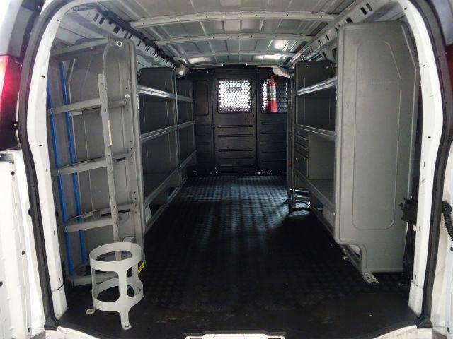 GMC Savana Cargo Van RWD 2500 135" 2020