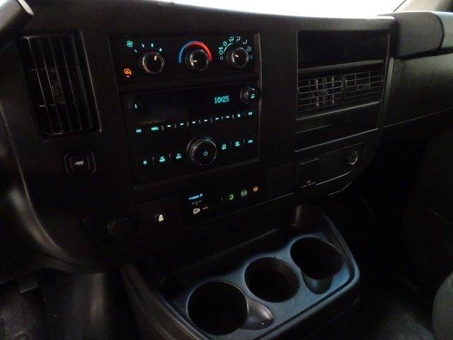 GMC Savana Cargo Van RWD 2500 135" 2020