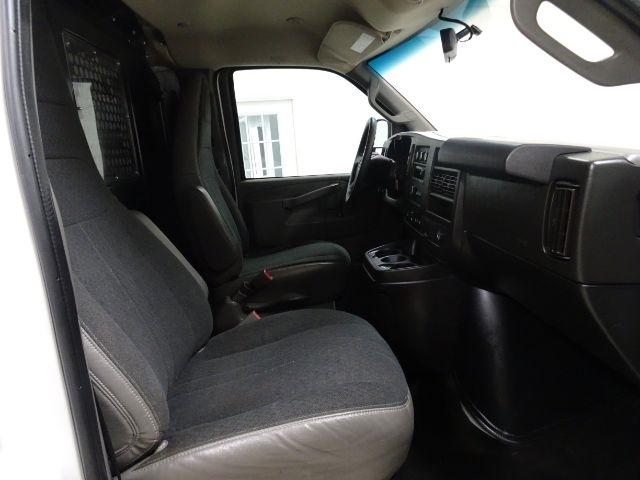 GMC Savana Cargo Van RWD 2500 135" 2020