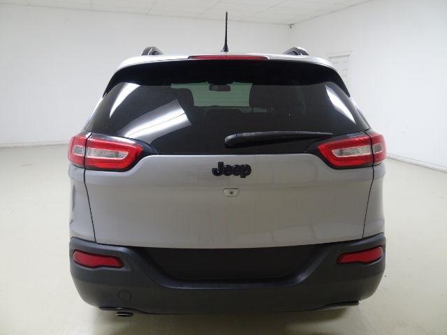 Jeep Cherokee Latitude FWD 2018