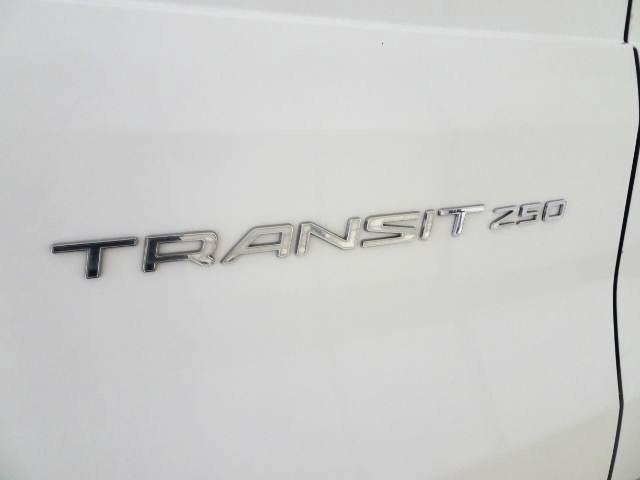 Ford Transit Van T-250 148" Hi Rf 9000 GVWR Sliding RH Dr 2017