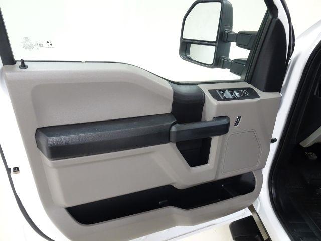 Ford Super Duty F-250 SRW XL 4WD Crew Cab 8' Box 2021