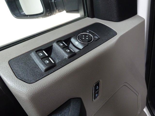 Ford Super Duty F-250 SRW XL 4WD Crew Cab 8' Box 2021