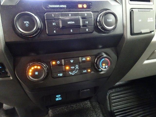 Ford Super Duty F-250 SRW XL 4WD Crew Cab 8' Box 2021