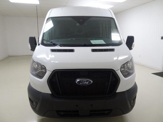 Ford Transit Crew Van T-250 130" Med Rf 9070 GVWR RWD 2021