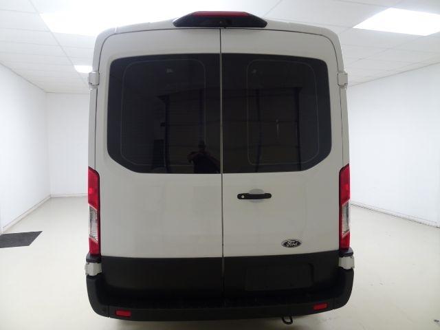 Ford Transit Crew Van T-250 130" Med Rf 9070 GVWR RWD 2021