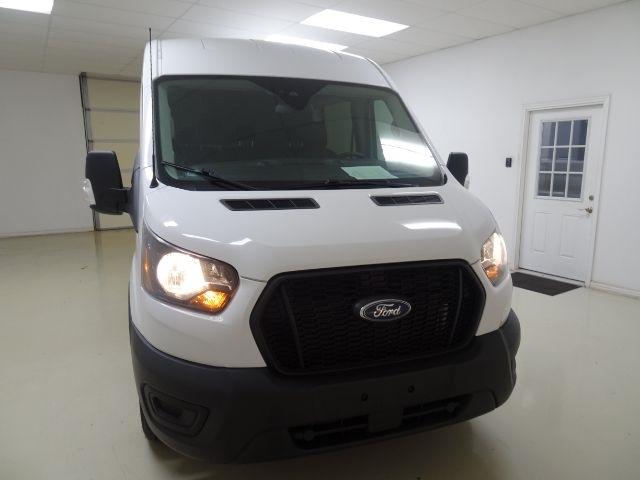 Ford Transit Crew Van T-250 130" Med Rf 9070 GVWR RWD 2021
