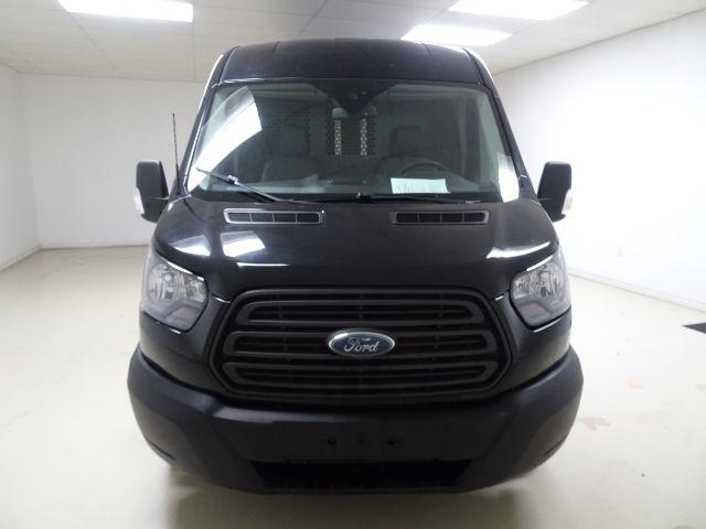Ford Transit Van T-250 148" Med Rf 9000 GVWR Sliding RH Dr 2017