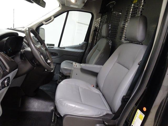 Ford Transit Van T-250 148" Med Rf 9000 GVWR Sliding RH Dr 2017