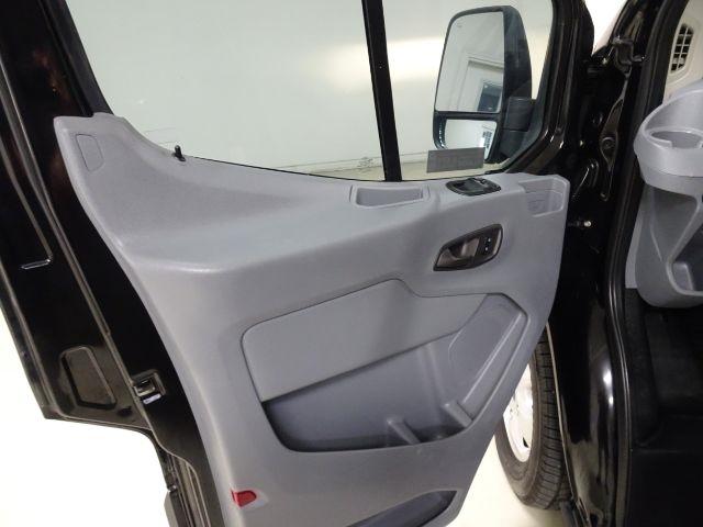 Ford Transit Van T-250 148" Med Rf 9000 GVWR Sliding RH Dr 2017