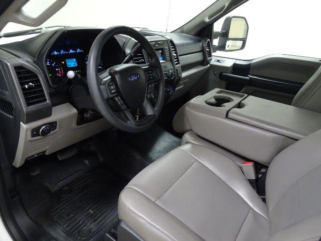 Ford Super Duty F-250 SRW XLT 2WD Reg Cab 8' Box 2019