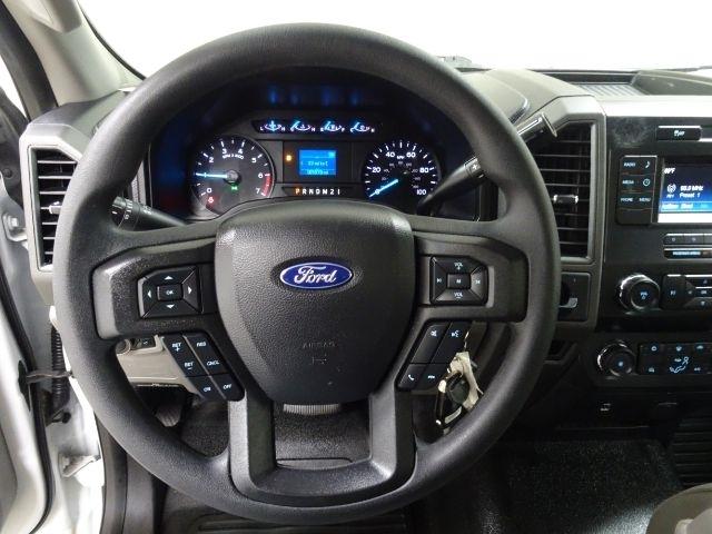 Ford Super Duty F-250 SRW XLT 2WD Reg Cab 8' Box 2019