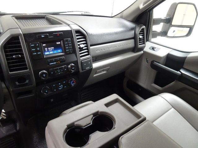 Ford Super Duty F-250 SRW XLT 2WD Reg Cab 8' Box 2019