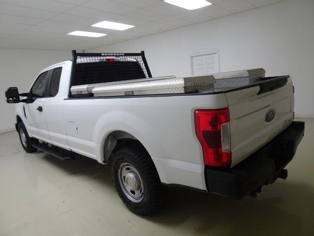 Ford Super Duty F-250 SRW XL 2WD Crew Cab 8' Box 2019