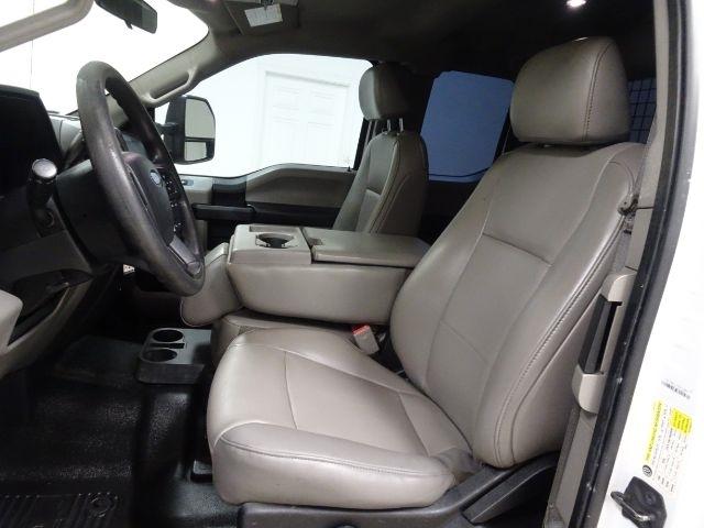 Ford Super Duty F-250 SRW XL 2WD Crew Cab 8' Box 2019
