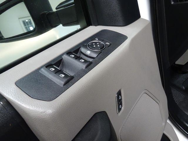 Ford Super Duty F-250 SRW XL 2WD Crew Cab 8' Box 2019