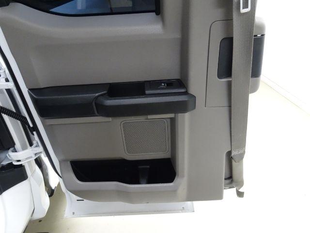 Ford Super Duty F-250 SRW XL 2WD Crew Cab 8' Box 2019
