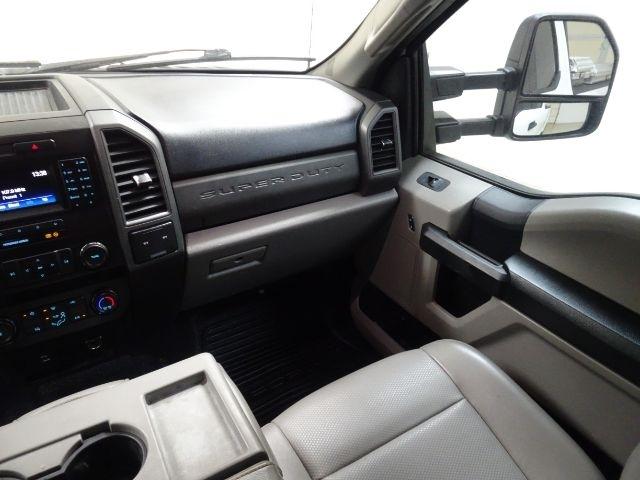 Ford Super Duty F-250 SRW XL 2WD Crew Cab 8' Box 2019