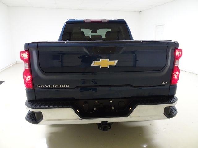 Chevrolet Silverado 1500 4WD Crew Cab 147" LT w/1LT 2023