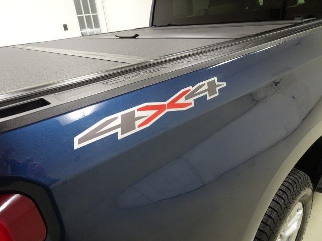 Chevrolet Silverado 1500 4WD Crew Cab 147" LT w/1LT 2023