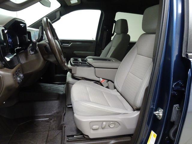 Chevrolet Silverado 1500 4WD Crew Cab 147" LT w/1LT 2023