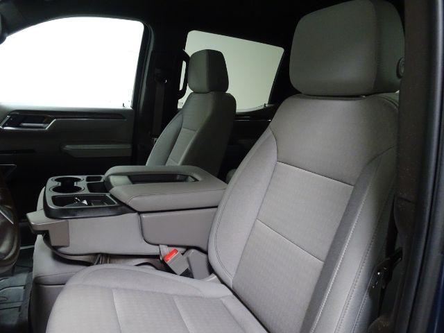 Chevrolet Silverado 1500 4WD Crew Cab 147" LT w/1LT 2023