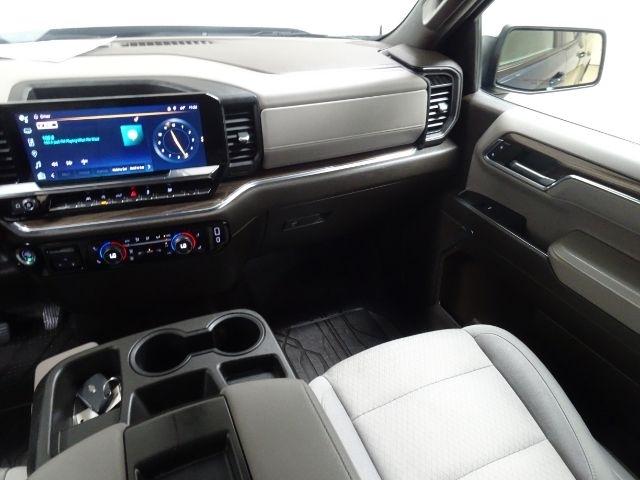 Chevrolet Silverado 1500 4WD Crew Cab 147" LT w/1LT 2023