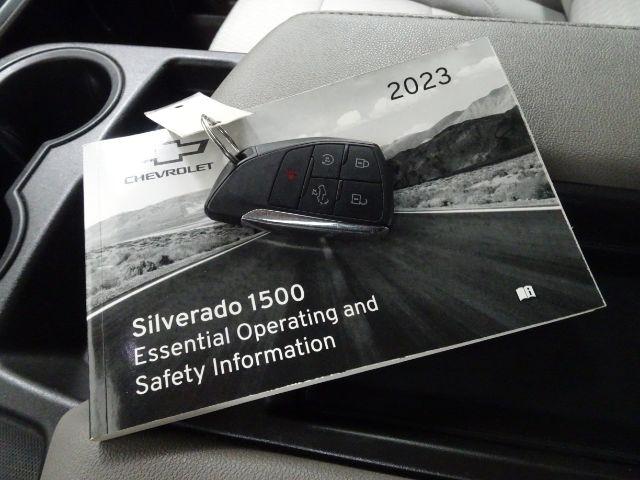 Chevrolet Silverado 1500 4WD Crew Cab 147" LT w/1LT 2023