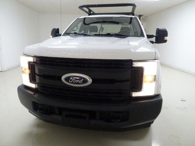 Ford Super Duty F-250 SRW XLT 2WD Reg Cab 8' Box 2018