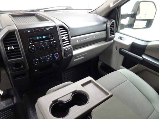 Ford Super Duty F-250 SRW XLT 2WD Reg Cab 8' Box 2018