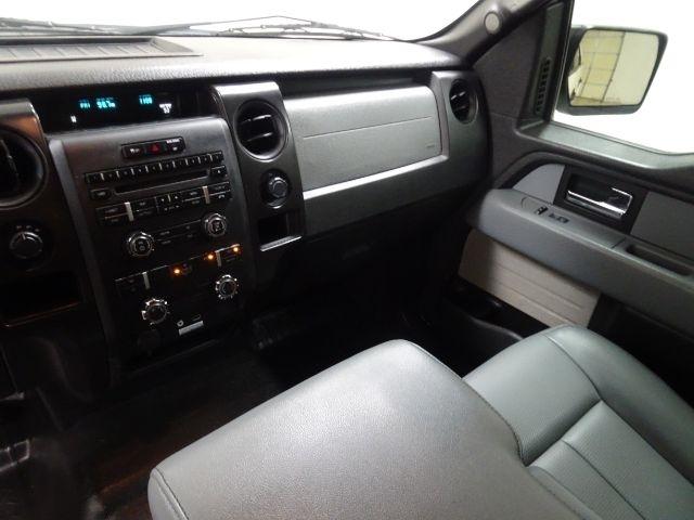 Ford F-150 4WD SuperCrew 145" Platinum 2014